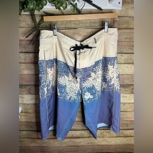 Men’s Beach Wear Board Shorts With Pocket Rustic Vintage Floral Size 34